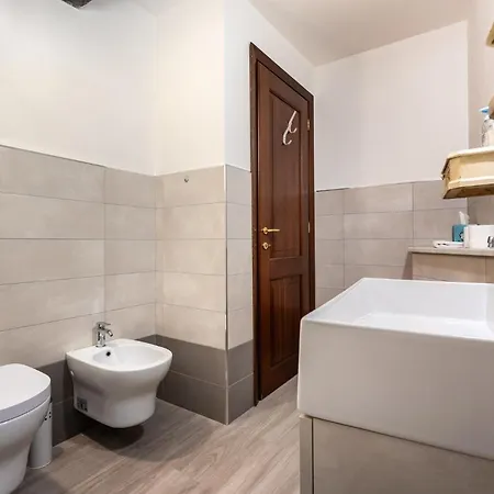 アパート Hostdomus - Olive & Garden ガルレンダ