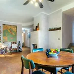 Hostdomus - Olive & Garden Apartmán
