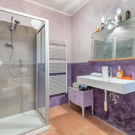 Hostdomus - Olive & Garden