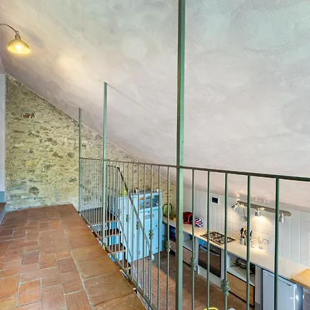 Hostdomus - Olive & Garden Appartamento