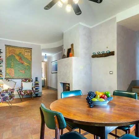 Hostdomus - Olive & Garden Appartamento