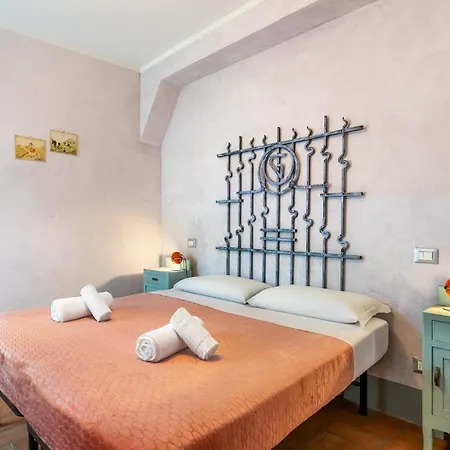 Hostdomus - Olive & Garden Appartamento *