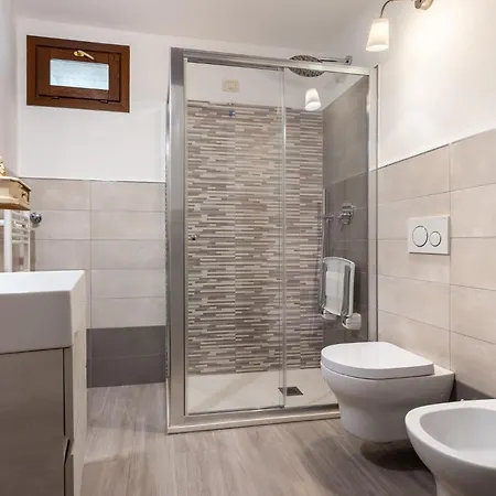 Hostdomus - Olive & Garden 加尔伦达