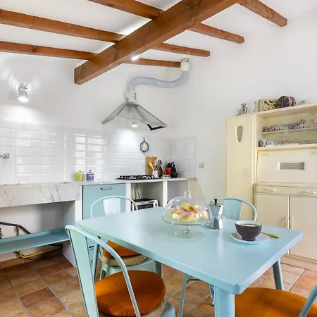 Hostdomus - Olive & Garden