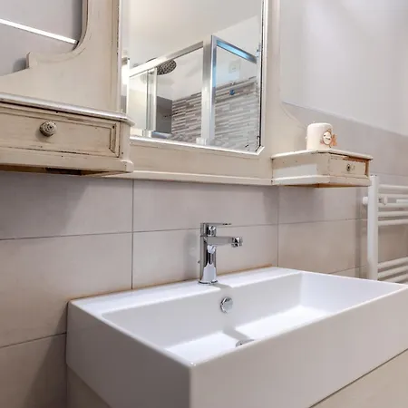 Hostdomus - Olive & Garden *