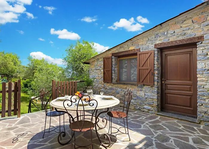 Apartamento Hostdomus - Olive & Garden Garlenda