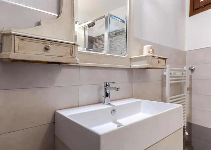 Hostdomus - Olive & Garden *